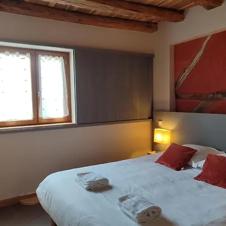 Au Calme Pour 4 Pers. Avec Jardin A Montbeugny - Fr-1-489-597 *